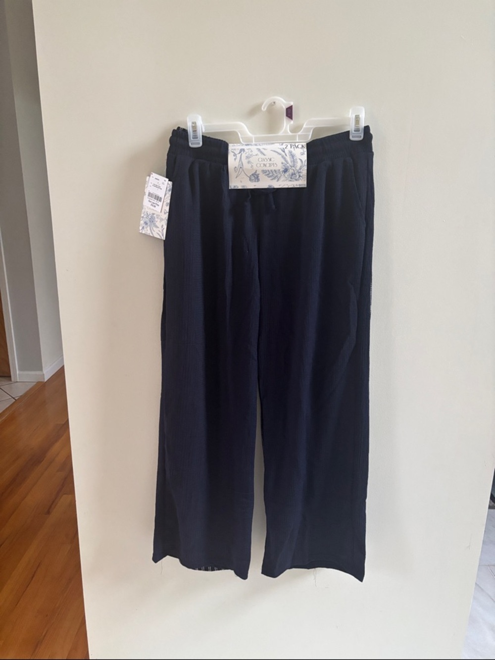 Women’s Navy and Pinstripes Pull-On Wide-Leg Casual Pants with Elastic Waistband